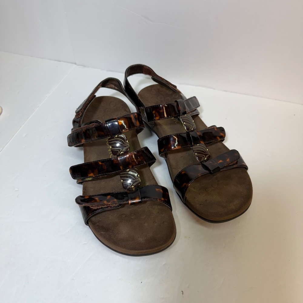 Vionic Amber Tortoise Patent Adjustable Sandal Womens 9 Brown Orthotic TVW1275